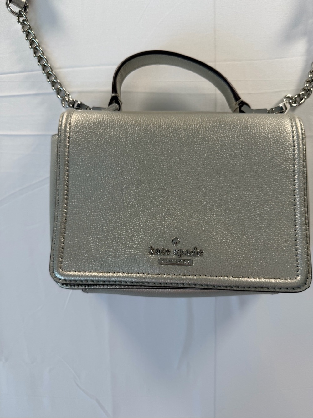 Kate Spade Metallic Silver Massie Patterson Crossbody with removable strap - Picture 2 of 10